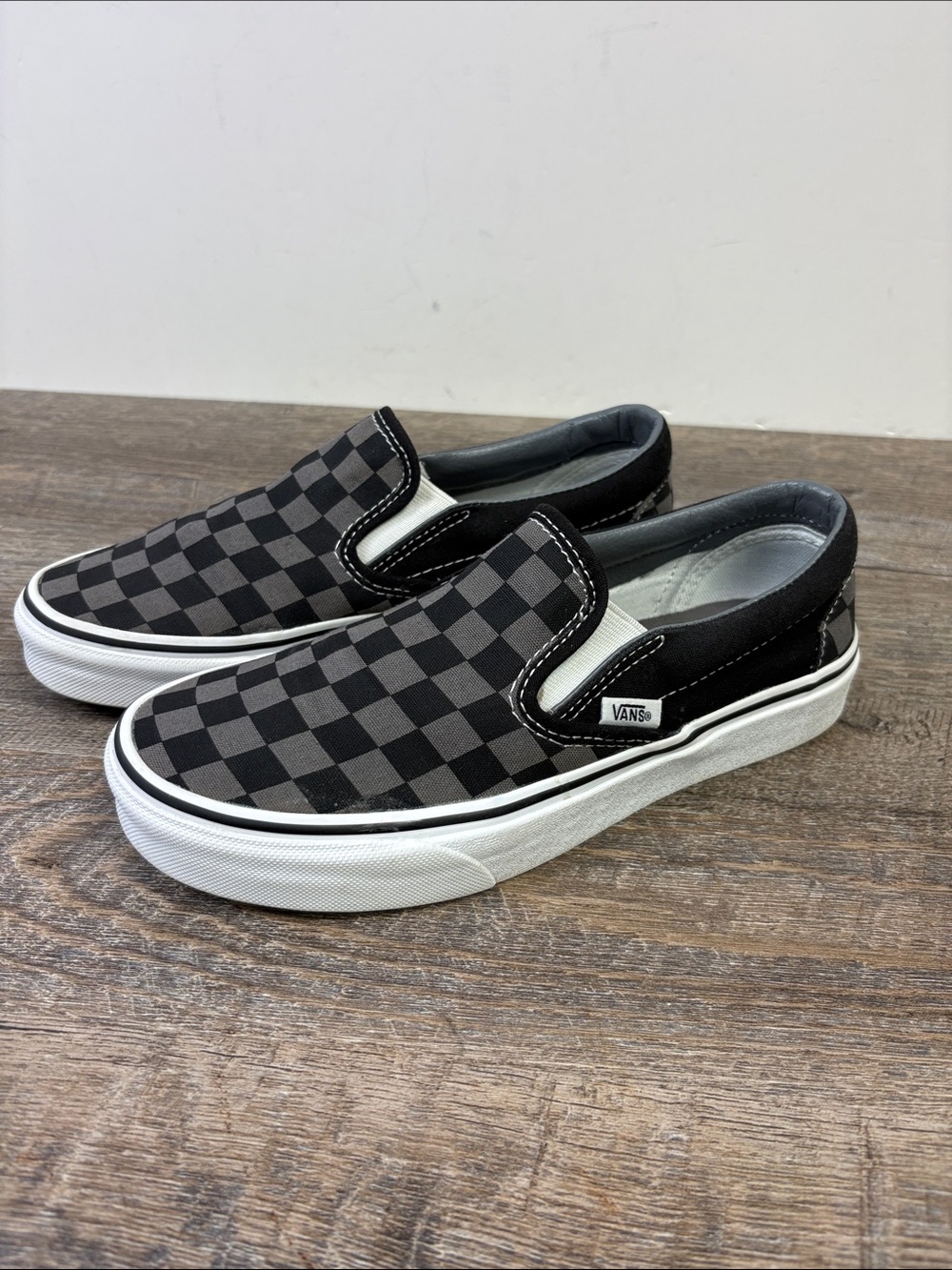 Vans Classic Slip-On Black Gray Checkerboard Canvas Sneakers Women’s 6.5 Men’s 5